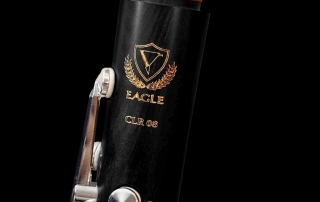 clr08-clarinete-madeira-rosewood-jacaranda-eagle-detalhe04 estojo de clarinete de madeira jacaranda eagle clr08 chaves prateadas