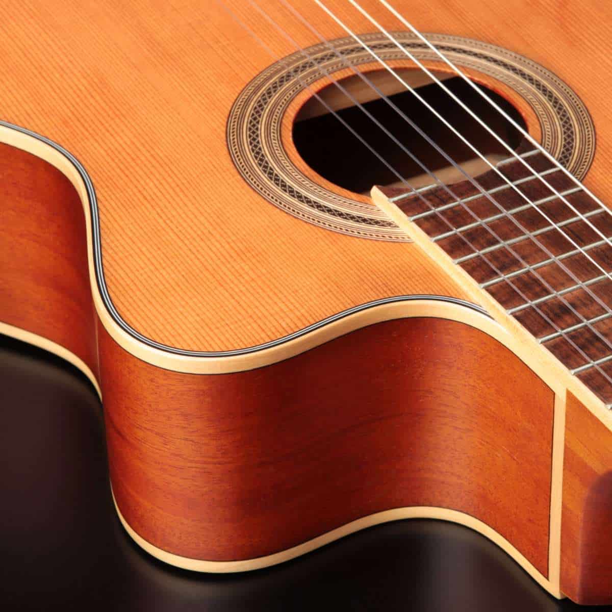 emn860c-violao-classico-tampo-solido-eagle-detalhe07