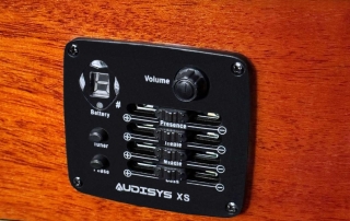 viol&atilde;o classico para canhoto eletroacustico com cordas de n&aacute;ilon hofma hmc225 nt lh detalhe pre amplificador audisys