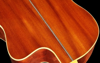viol&atilde;o classico para canhoto eletroacustico com cordas de n&aacute;ilon hofma hmc225 nt lh detalhe posterior