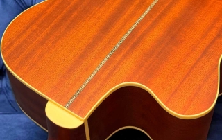 costas do violão Hofma HMF240 natural