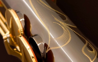 sp502 saxofone soprano reto eagle pro series sp502 bg ônix chaves douradas com madreperola e engraving