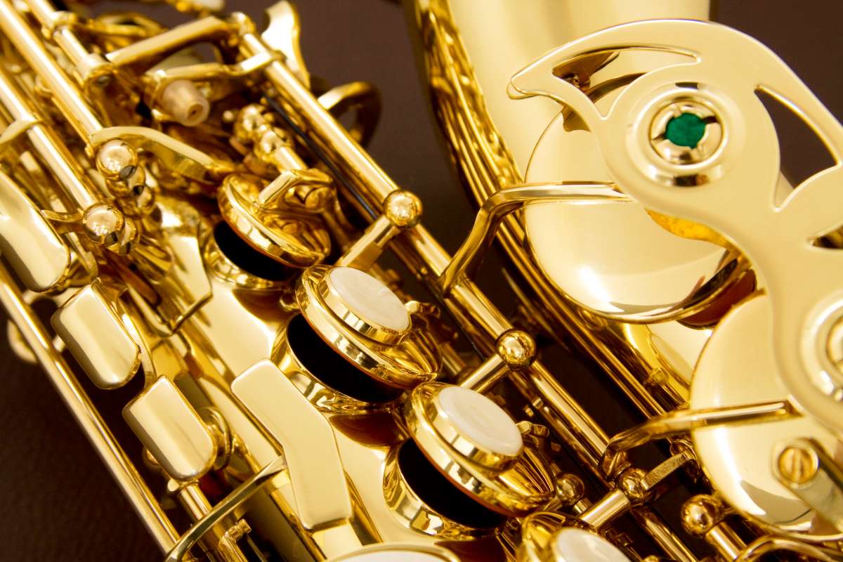 sp508-saxofone-soprano-curvo-eagle-pro-series-sp508-laqueado-dourado-detalhe3