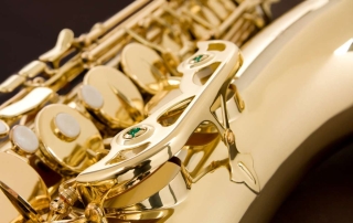 st503-saxofone-tenor-eagle-st503-l-laqueado-dourado-detalhe1