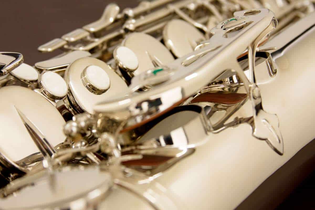 st503-saxofone-tenor-eagle-st503-n-niquelado-detalhe2
