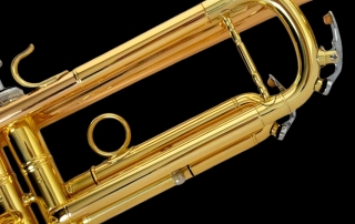 trompete laqueado eagle master series bronze 85/15 detalhe anel fixo